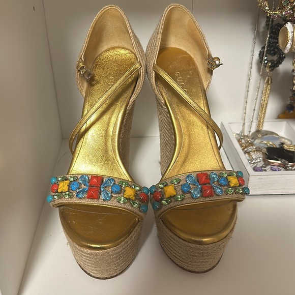 Gucci wedges. Size 37 1/2. Only worn once. - Picture 2 of 10
